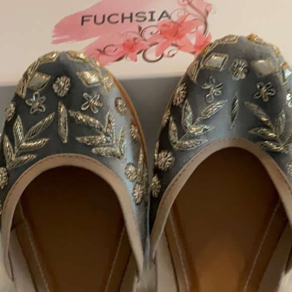 Fuchsia Gray Embroidered Women's Shoes - Picture 2 of 10